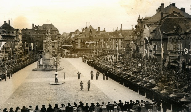  Německá armáda dorazila do Žatce po půl jedné.  Foto RMŽ.
