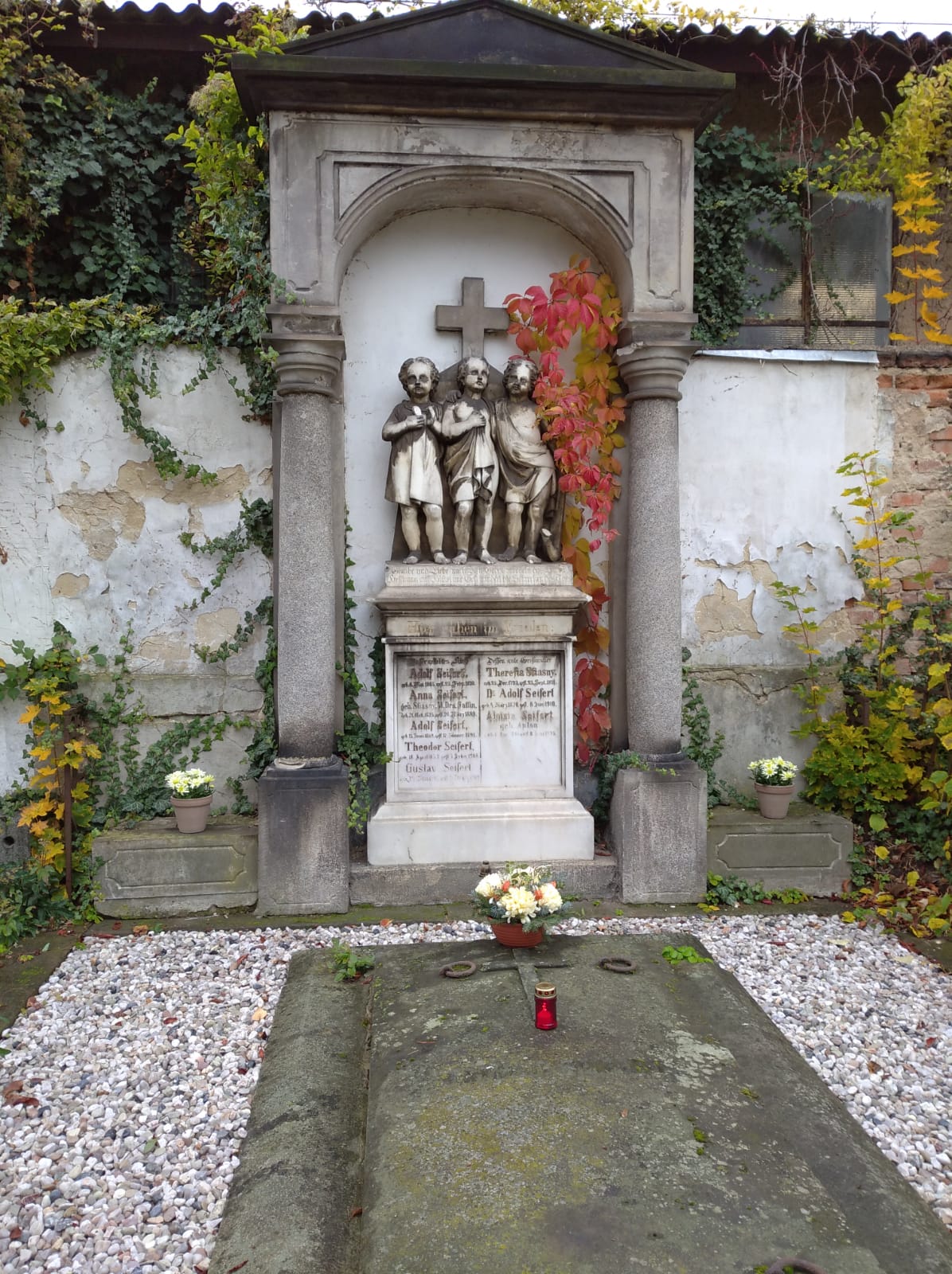 hrob A. Seiferta - Památka zesnulých
