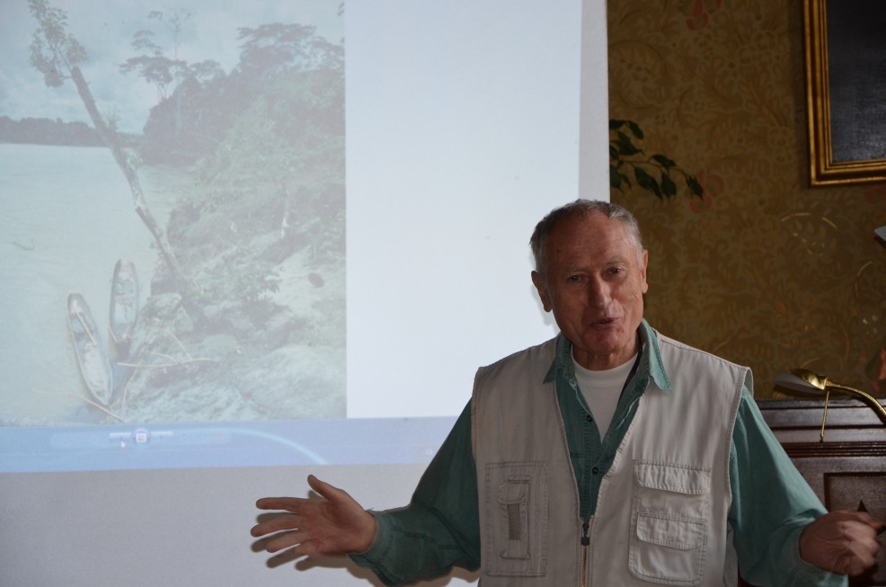 Mnislav Zelený vyprávěl o svém pobytu mezi šamany. 