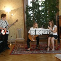 V Křížově vile zahrály kytary ze ZUŠ Žatec.