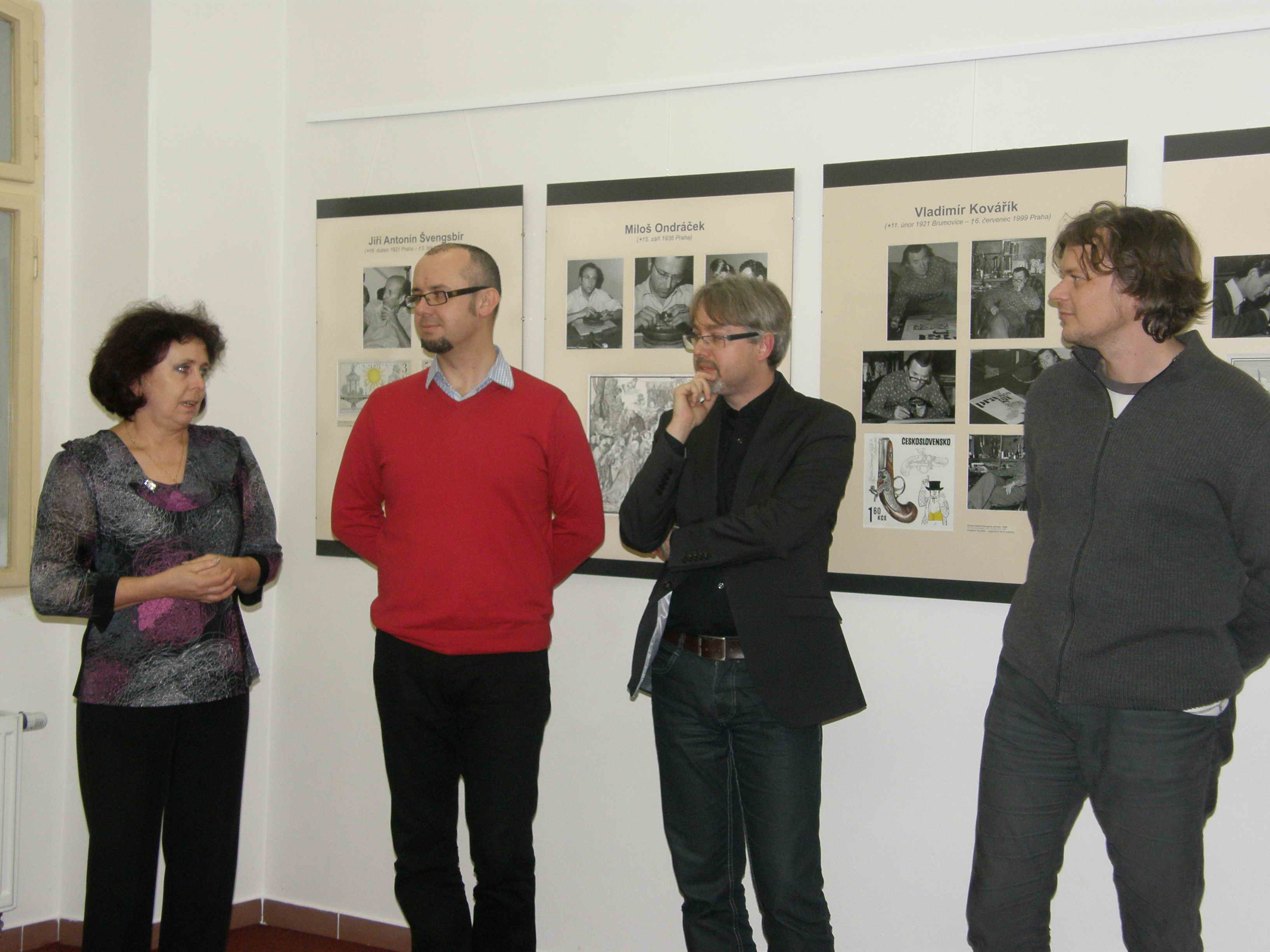 Zahájení výstavy se zástupci Poštovního muzea (zprava Martin Říha, Jan Novotný, Tomáš Kavka)