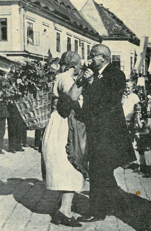 Starosta Rudolf Schönfeld při dočesné roku 1934
