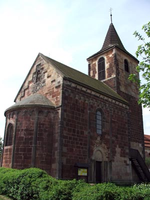 Vroutek - románský kostel
